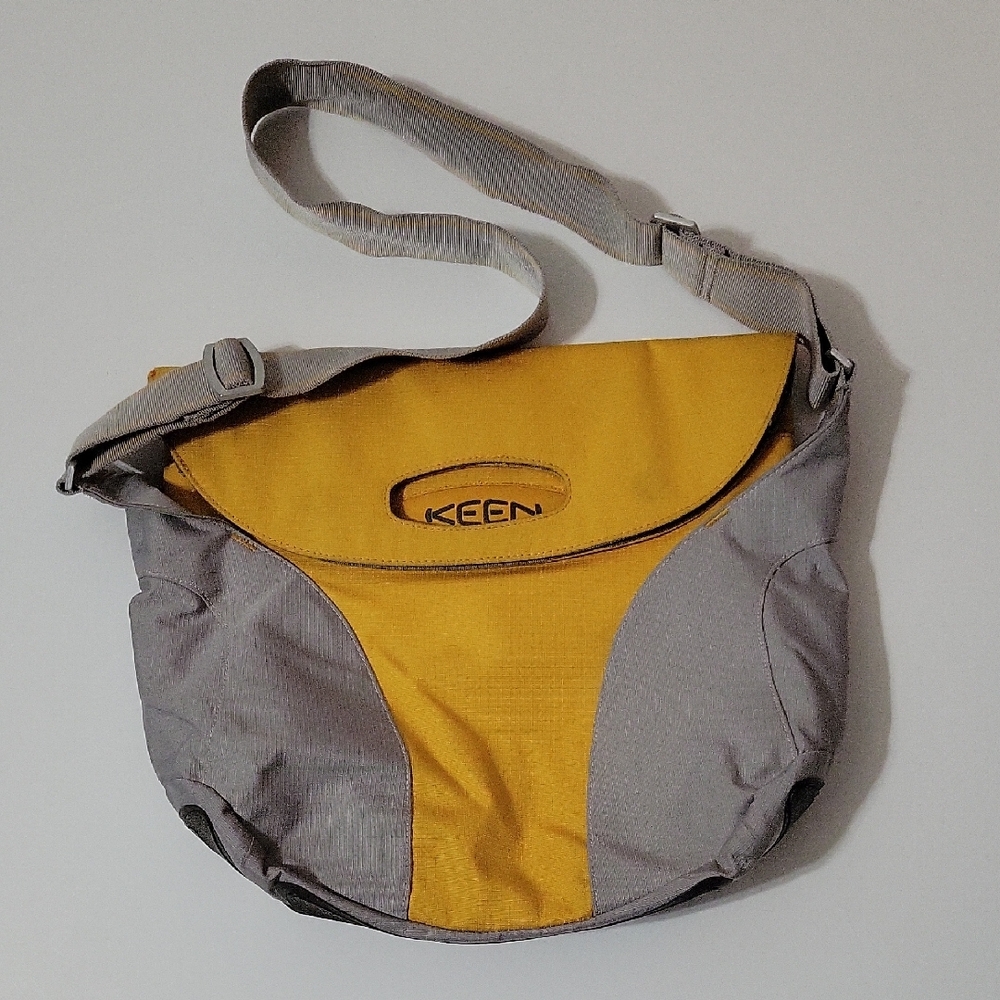 Keen Yellow & Gray Hybrid Transport Cross Body Messenger Bag